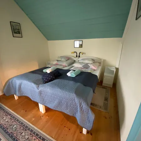 Gyoengyoes Apartman, Kenyelem 5 Percre A Termaltol Апартаменты *